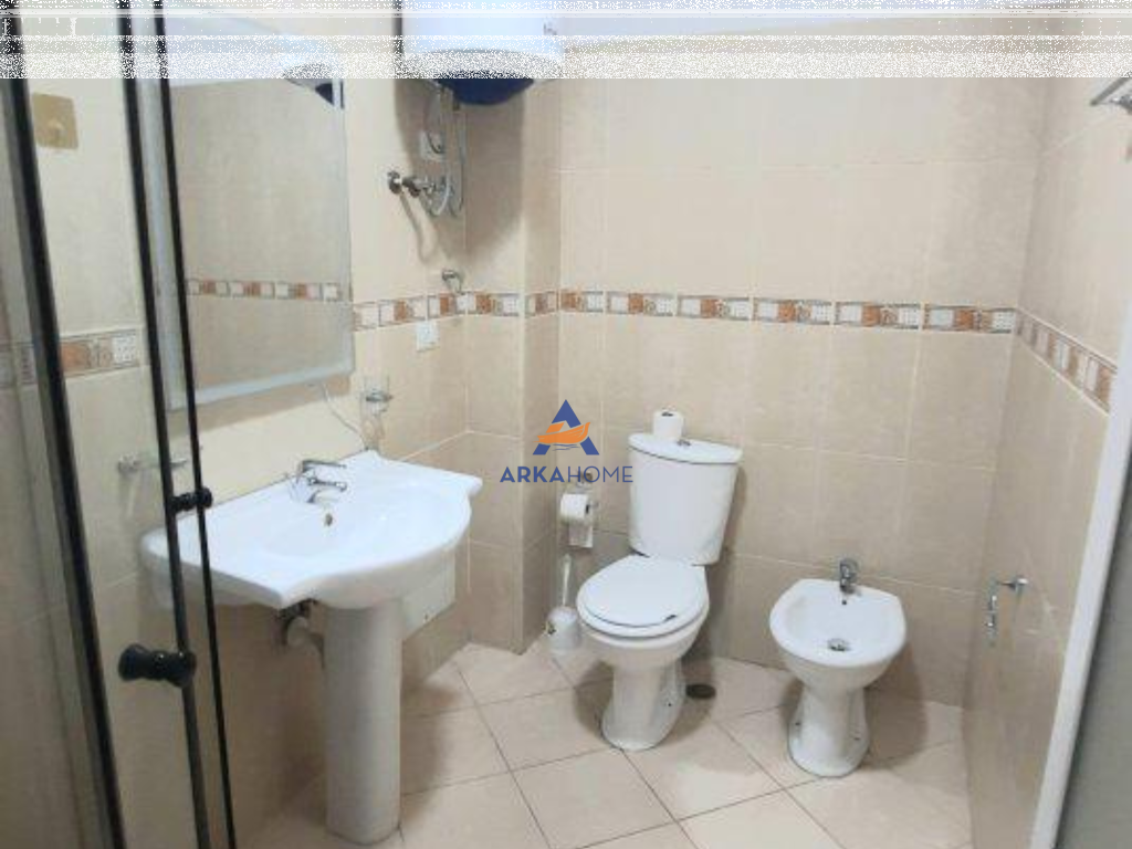 AFFITTASI APPARTAMENTO 2+1+BALCONE "VIALE ZOGU I PARE" 500 EURO