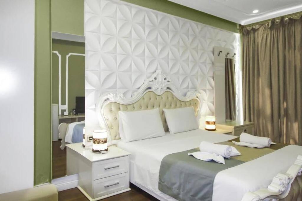SHITET HOTEL 9-KATESHET 2.000.000 EURO