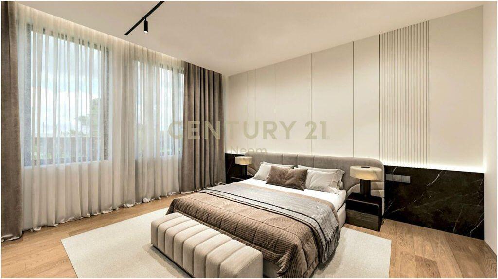 Apartment 3+1+2 with Private Yard for Sale – Dry Lake