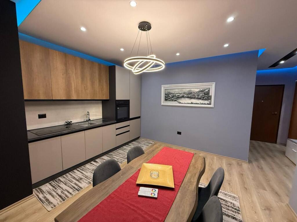 Apartament 2+1 per qira ne Astir.