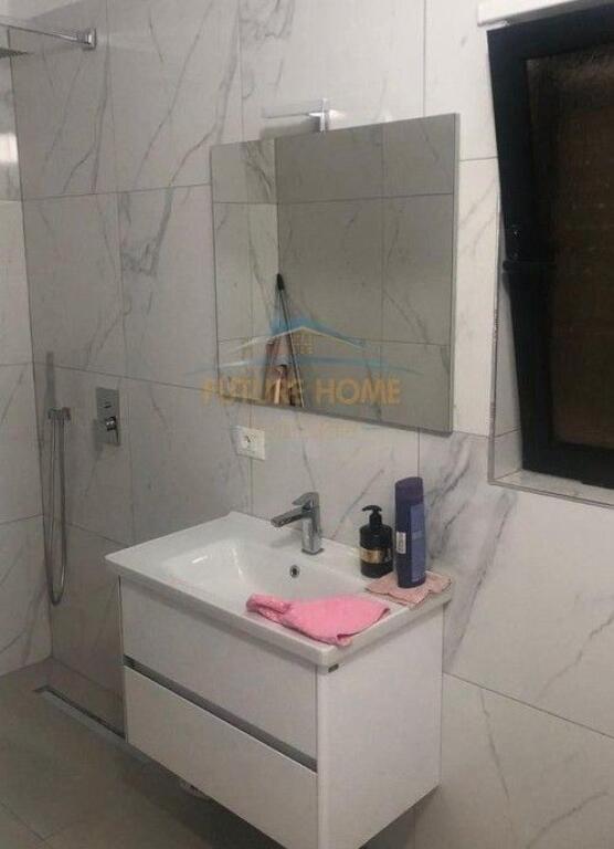 Qera , Apartament 3+1+2, Selvia, Tiranë..