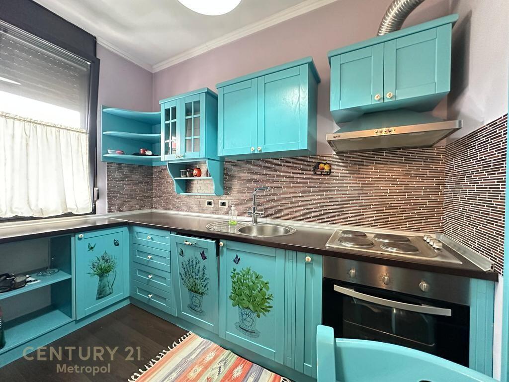 Selling 2+1 apartment with wardrobe-Yzberish!