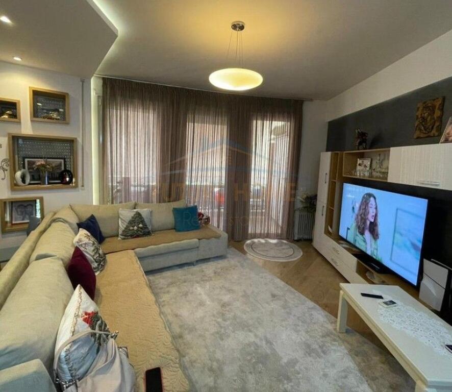 Shitet, Apartament 2+1+2, Rezidenca Sona, Liqeni i Thate, Tirane