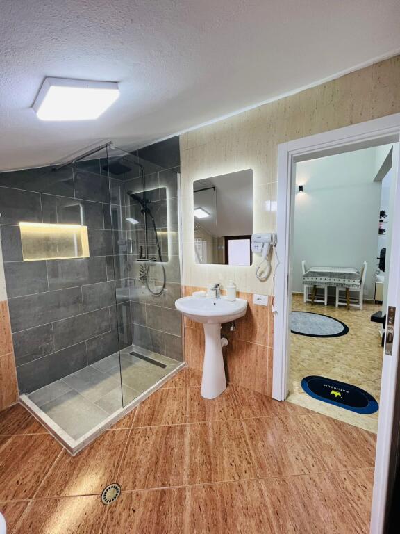 !!!Apartment 2+1 for rent – Kavaja Street!!!