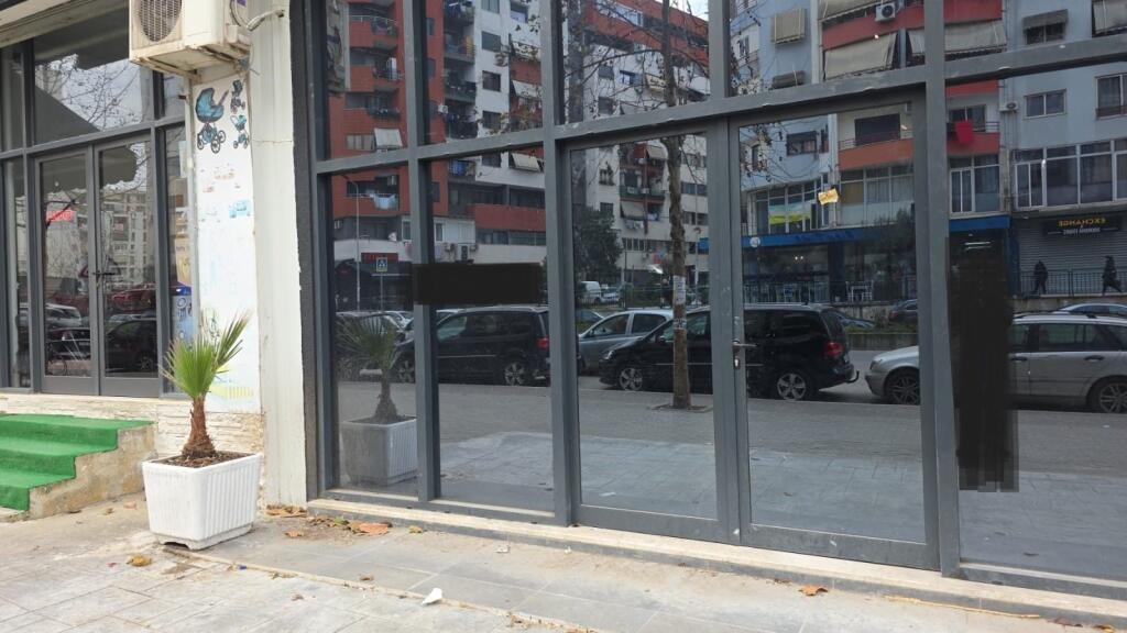 Ambient Biznesi ne shitje – Astir, Kati 0, Buzë Rruge Kryesore!!