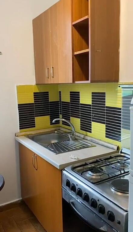 🏠 Monolocale in affitto – Di fronte a Delijorgji