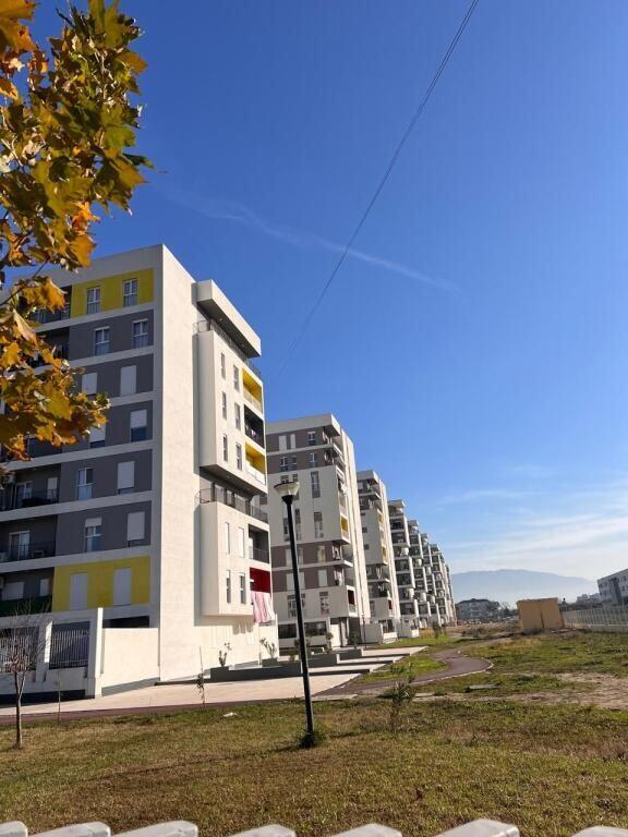 Shitet Apartament 2+1 te Kompleksi Univers City