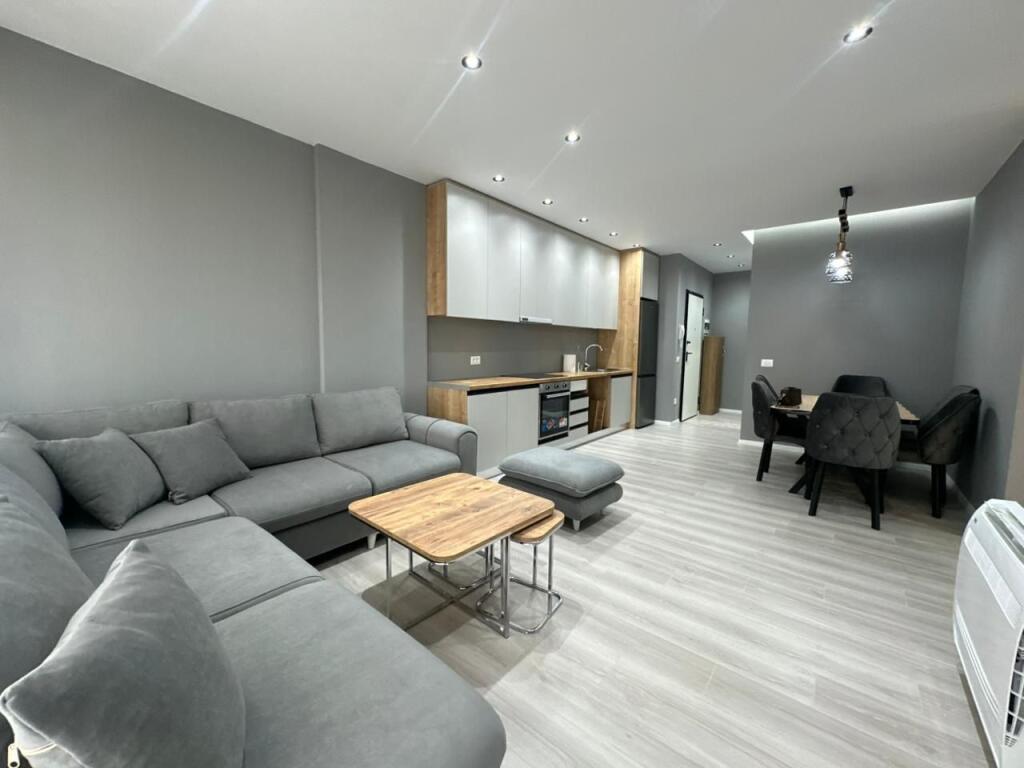 🏡 Jepet me qira – Apartament 2+1+2