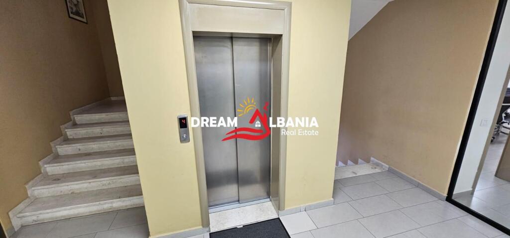 Locale in Affitto nel centro di Scutari (ID 42611237)
