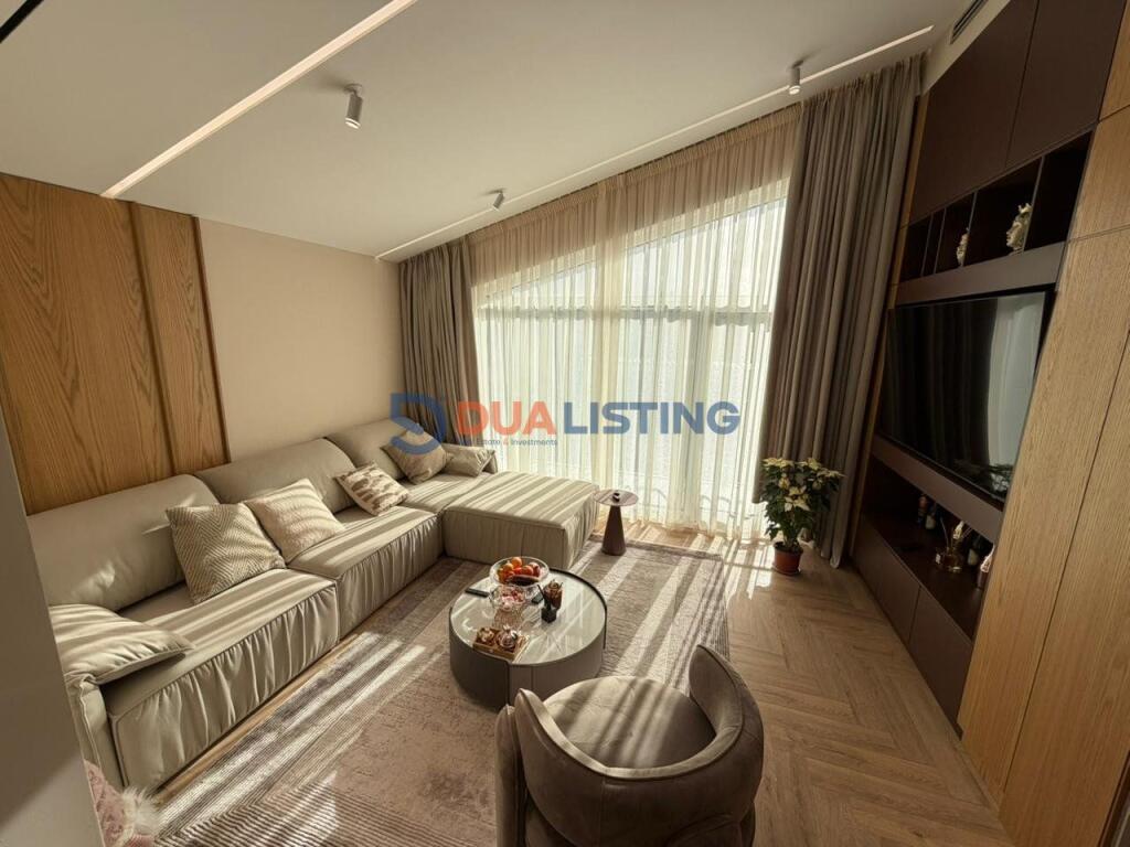 Super apartment/ villa floor for rent, Sauk