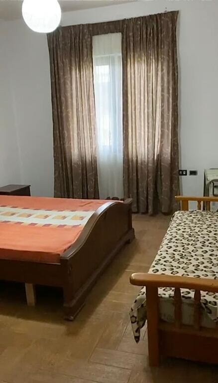 🏠 Monolocale in affitto – Di fronte a Delijorgji