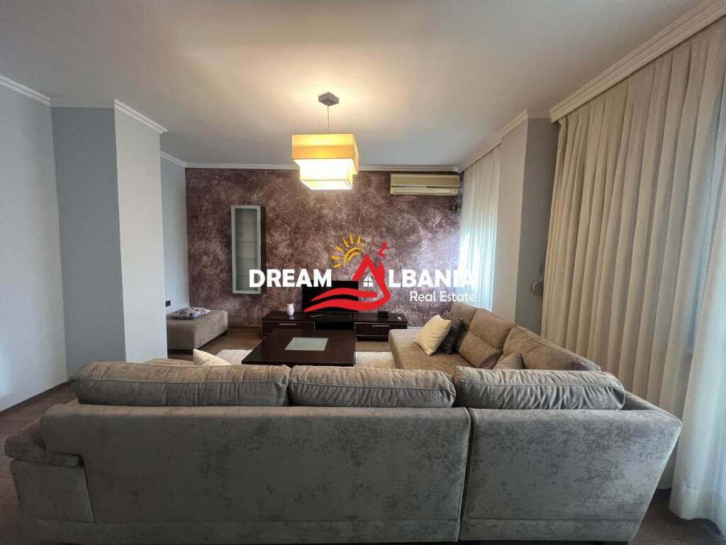 Jepet me qera apartament 2+1+2 ne rrugen e Dibres tek Selvia (ID 42215442)