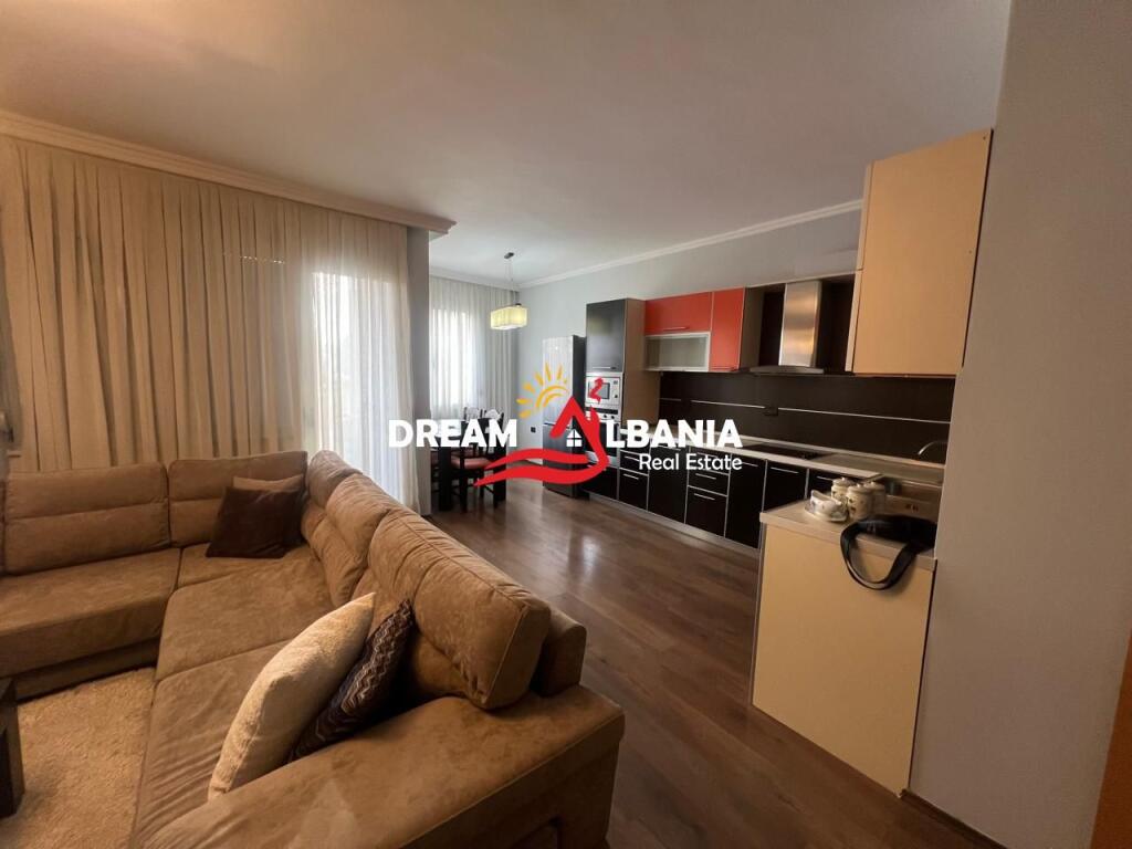 Jepet me qera apartament 2+1+2 ne rrugen e Dibres tek Selvia (ID 42215442)