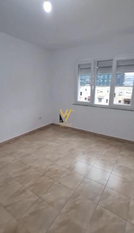 SHITET APARTAMENT 1+1+BLK TE RRUGA KAVAJES 130.000 EURO
