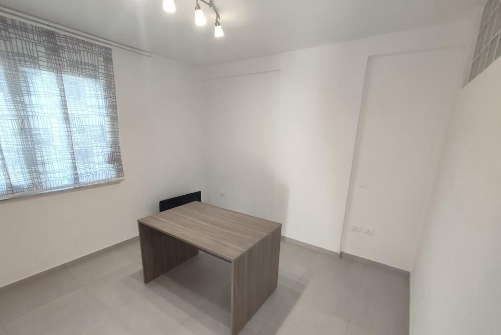 Affittasi Appartamento 2+1, via Nikolla Jorga Myslym Shyr vicino al Tribunale 600 Euro