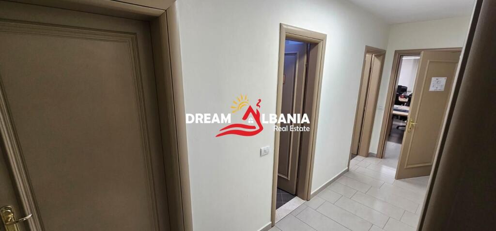 Locale in Affitto nel centro di Scutari (ID 42611237)
