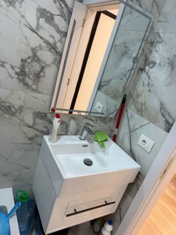 🏡 Appartamento 1+1 in affitto – 5 Maji💰 50.000 lek al mese