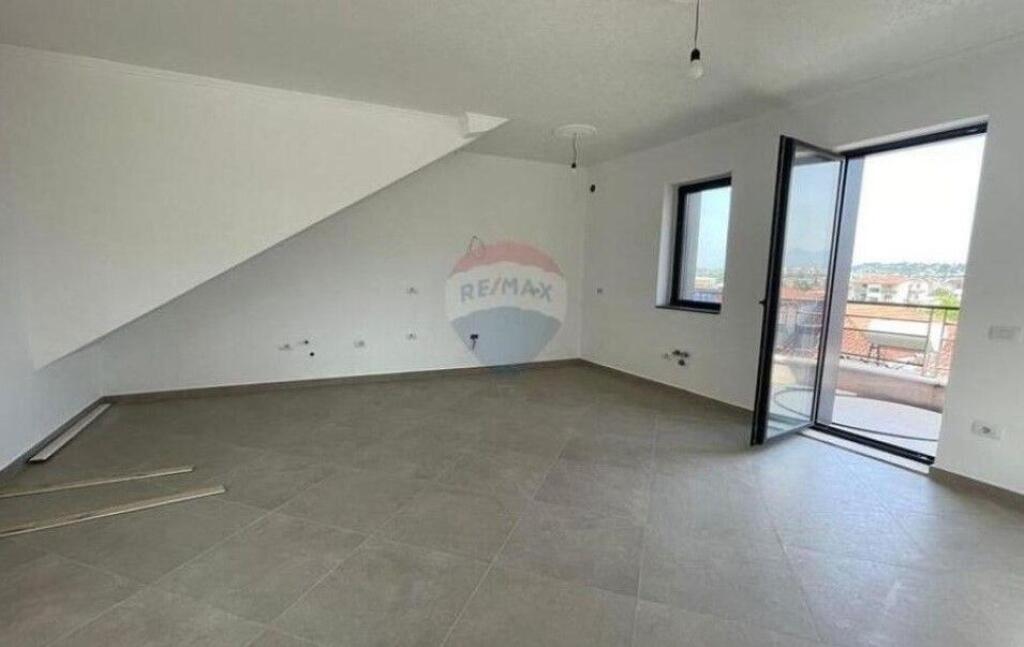 Villa - For Sale - Kombinat, Tirana(ID: 530361014-46)