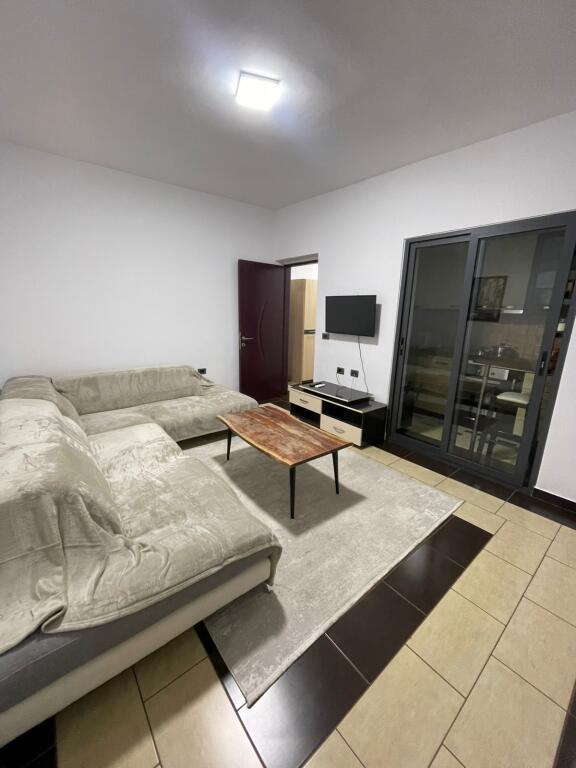 APPARTAMENTO IN AFFITTO 1+1 STRADA DI DURRËS 600 EURO