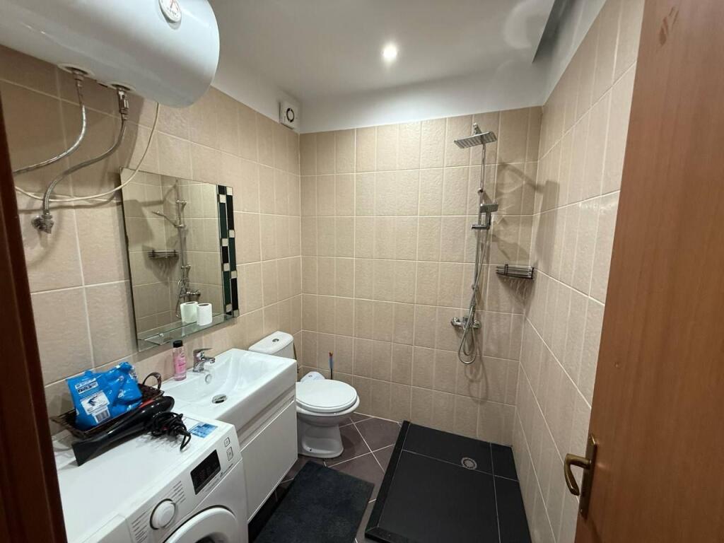 Apartament 2+1 per qira ne Astir.