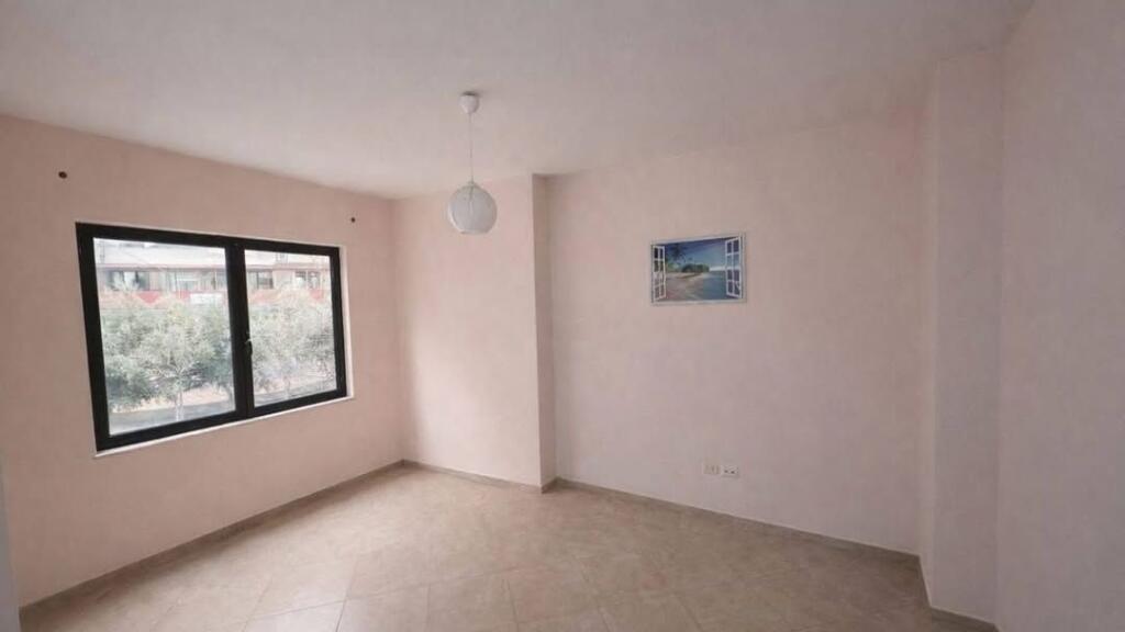 SHITET APARTAMENT 1+1 – ASTIR, PRANË RRETHIT