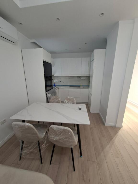 M. SHYRI  APPARTAMENTO 2+1+POSTO AUTO IN AFFITTO   1.000 EURO