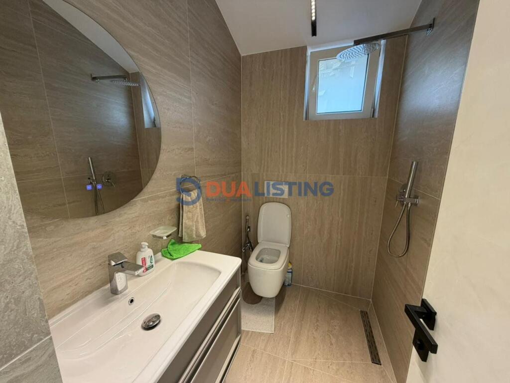 Super apartment/ villa floor for rent, Sauk