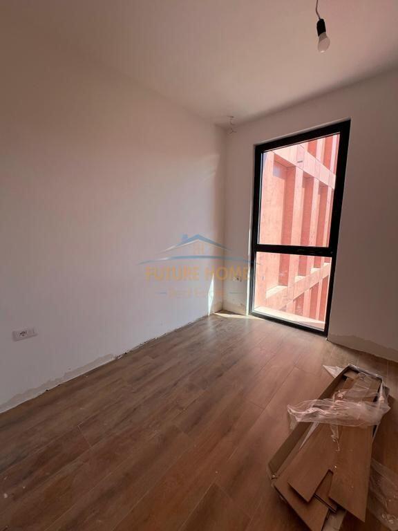 Shitje, Apartament 1+1,Galeria Roma , Rruga e Kavajes, Tirane
