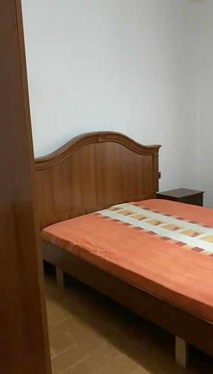 🏠 Monolocale in affitto – Di fronte a Delijorgji