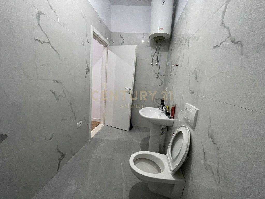 SHITET APARTAMENT 1+1 NE PLAZH HEKURUDHA, DURRES! 63,000 €