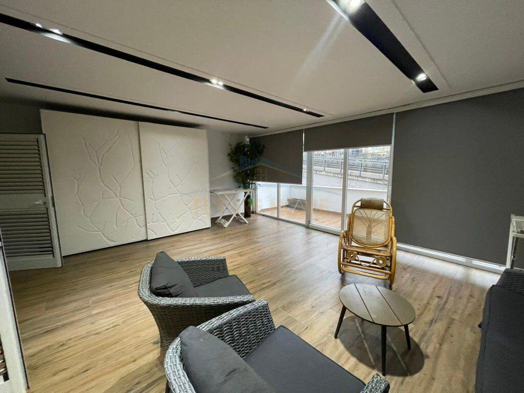 Qera, Apartament 2+1+2, Kristal Center, Komuna e Parisit, Tirane