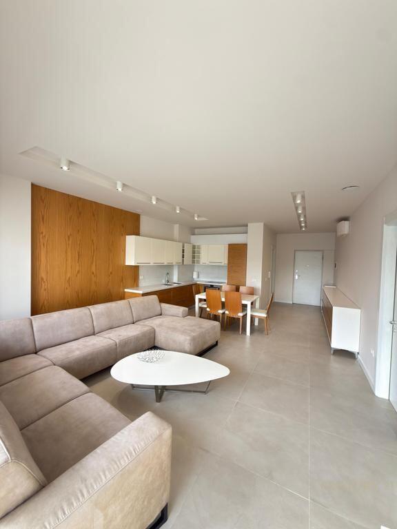 VENDESI APPARTAMENTO 2+1+2 A KIKA 2, COMUNE DI PARIGI 365.000 € Sup. Totale 118m2