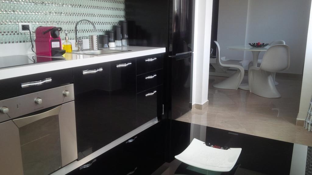 🏡 Apartment 2+1+2 for rent in Bllok – Tirana