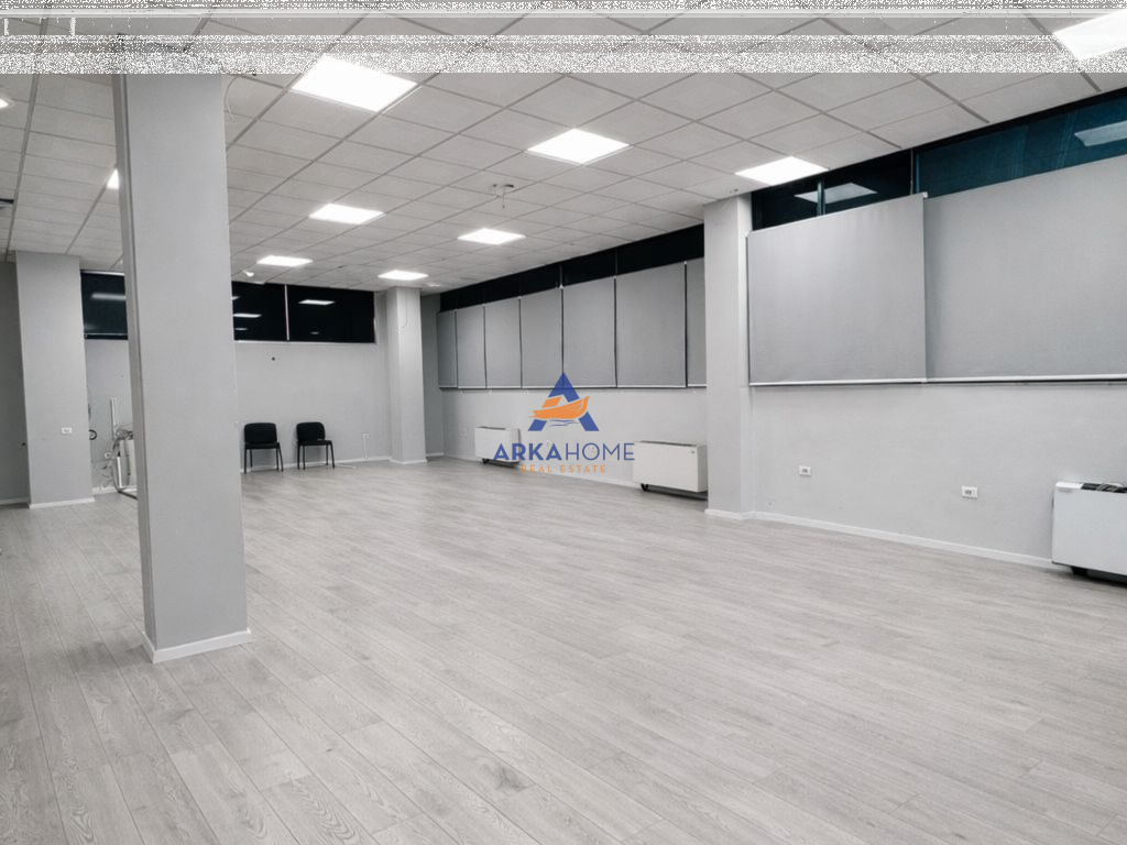 UFFICIO DUPLEX IN AFFITTO 655M2 "VIA KAVAJA, VICINO ALLA CHIESA" 5800 EURO