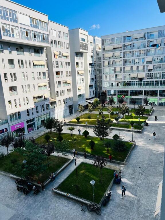 Apartament 1+1, Kika 2!