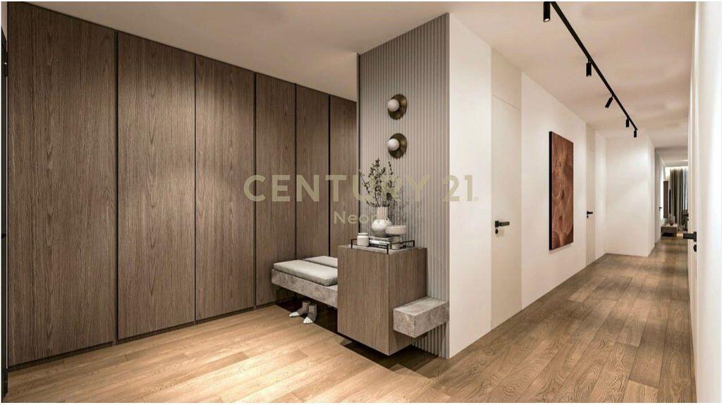 Apartment 3+1+2 with Private Yard for Sale – Dry Lake