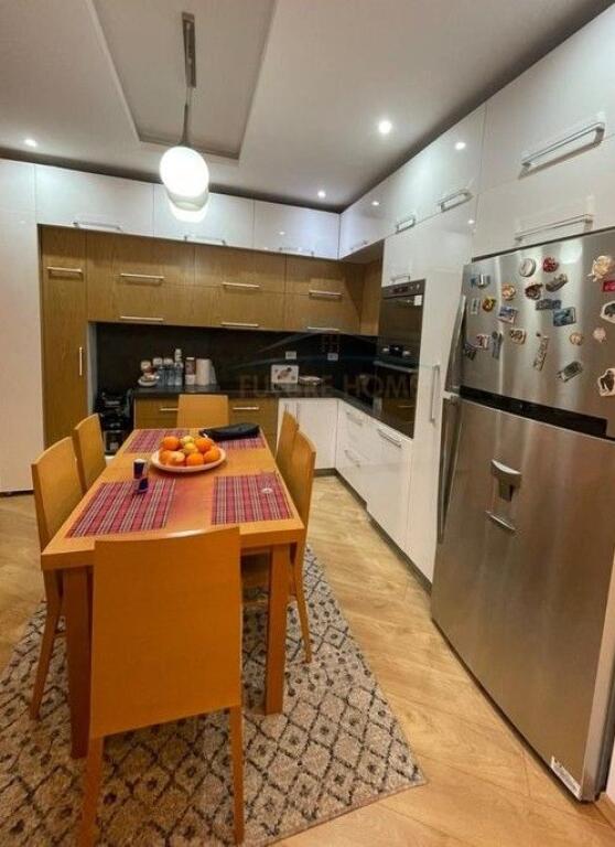 Shitet, Apartament 2+1+2, Rezidenca Sona, Liqeni i Thate, Tirane
