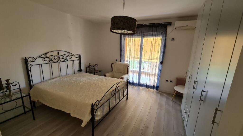 Apartment for rent – Bllok, Brigata VIII Street