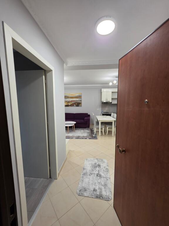 🏡 Jap me qera apartament 2+1, Pallat i ri