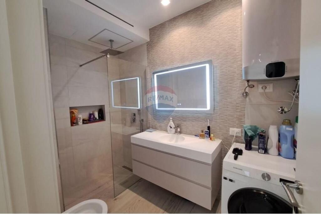 🏡 Appartamento di Lusso in Vendita – Lungomare, Vlorë