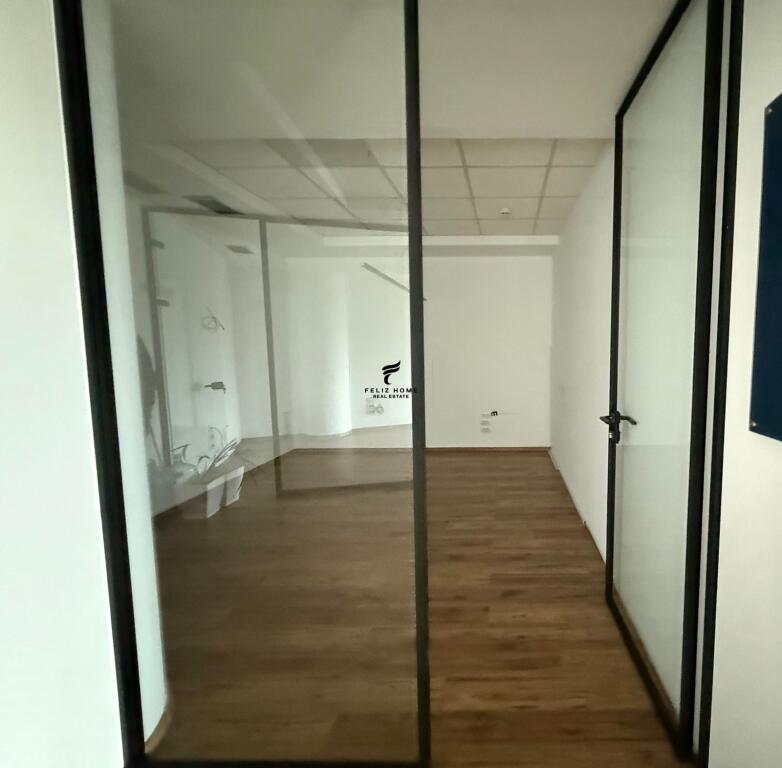 OFFICE FOR RENT 139 M2 ETC 4,170 EURO