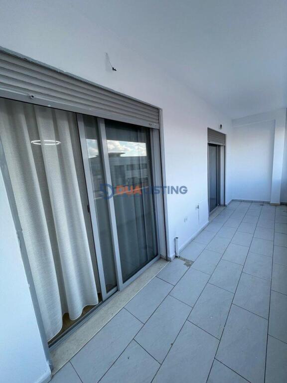 Shitet apartament 2+1 në Astir, pranë Hotel Roland !