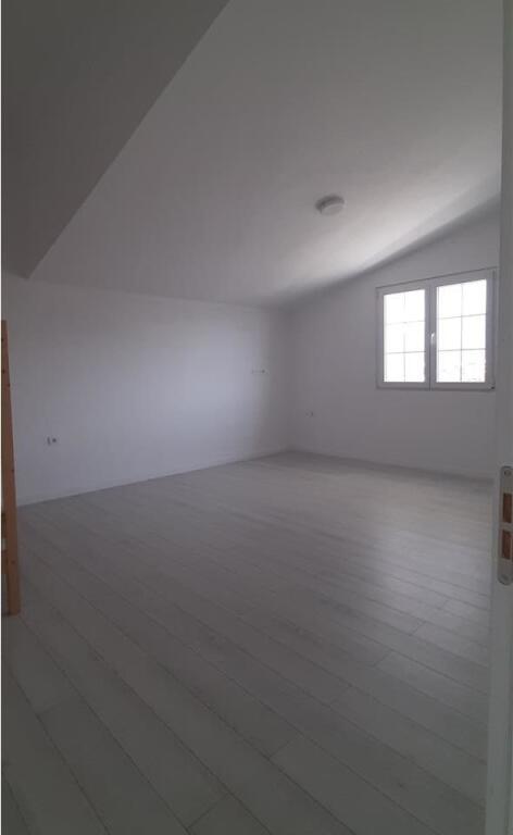VILE PRIVATE ME QERA 3 KATESHE TEG 2000 EURO