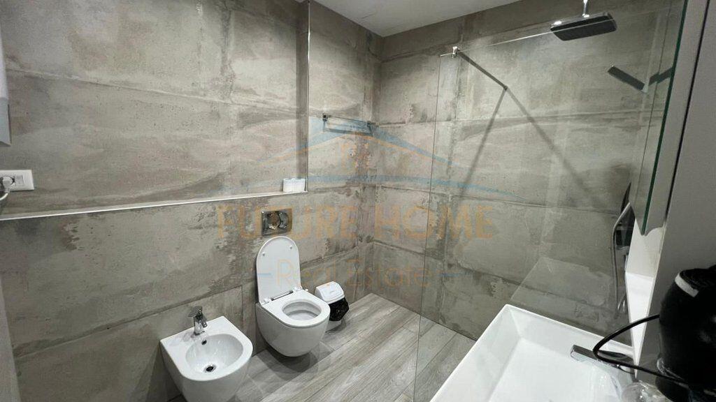 In vendita, Appartamento 2+1+2, Via Barrikadave, Tirana