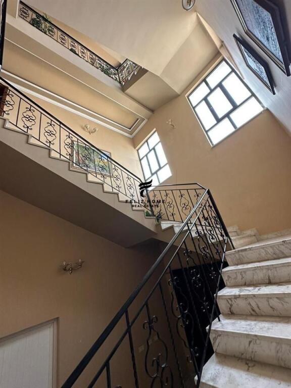 AMBIENT BIZNESI ME QERA 761 M2 ASTIR 5.000 EURO