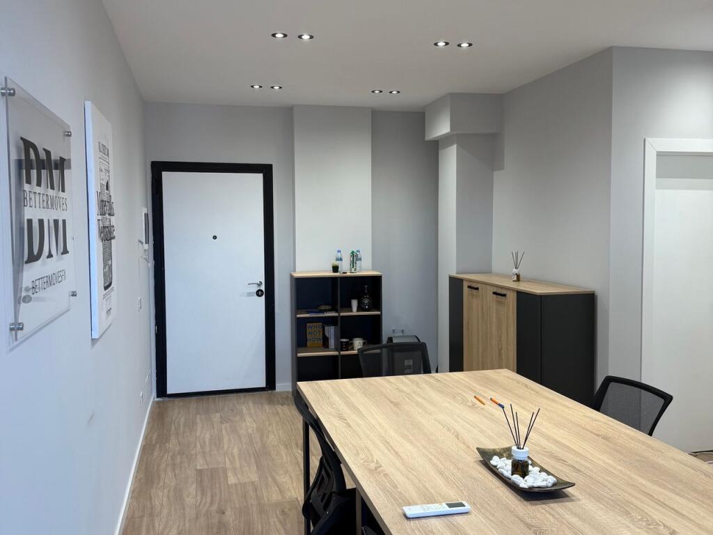 OFFICE FOR RENT 69 M2 MINE PEZA 700 EURO
