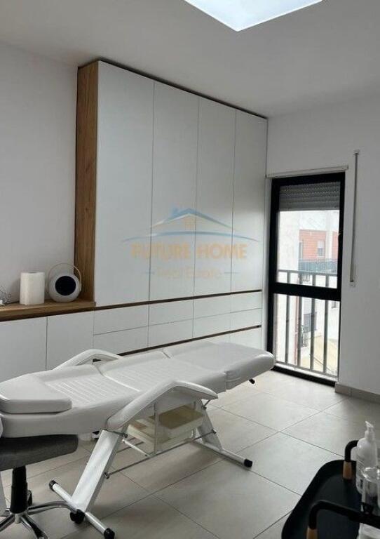 Qera , Apartament 3+1+2, Selvia, Tiranë..