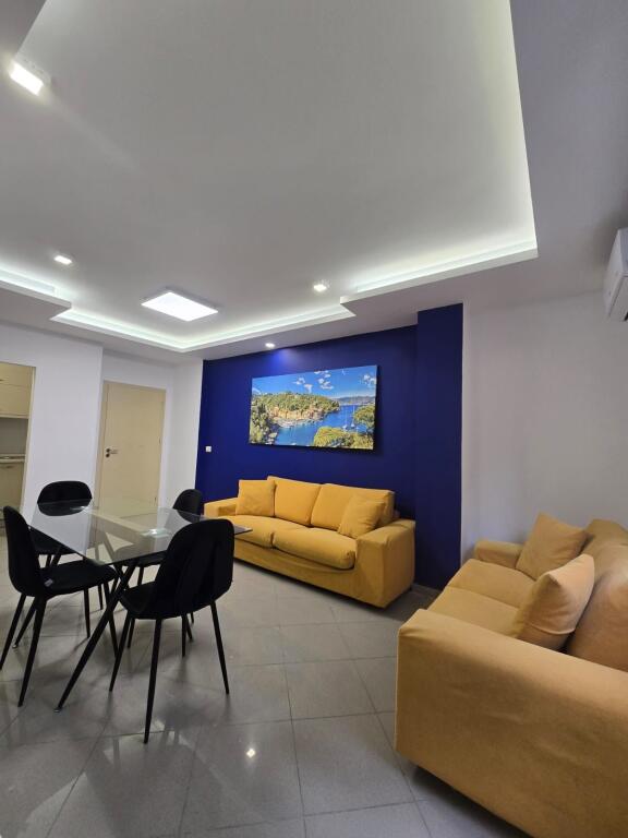 Affittasi appartamento 2+1 in Via Elbasanit