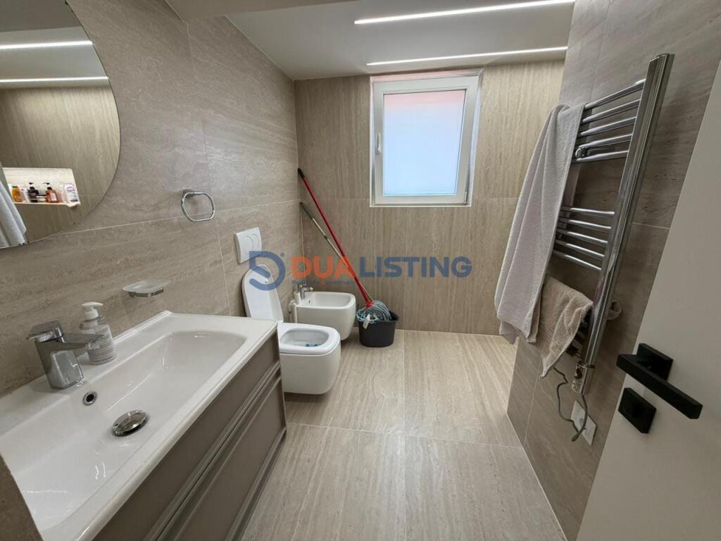 Super apartment/ villa floor for rent, Sauk