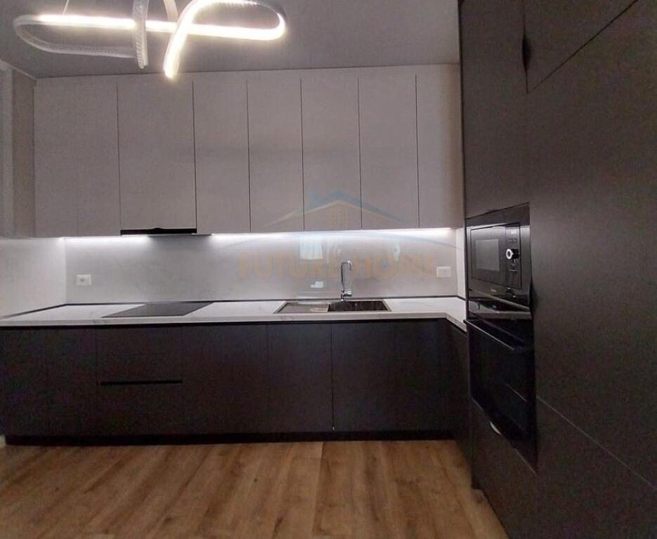 Affitto, Appartamento 2+1+2+Posto Auto, Lago Secco, Tirana..